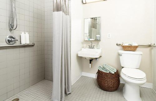 Webster Hotel | InTown Suites Extended Stay Houston TX Webster - NASA