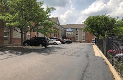 Groesbeck Hotel | InTown Suites Extended Stay Cincinnati OH - Colerain
