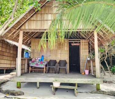 Raja Ampat House | Intum Homestay