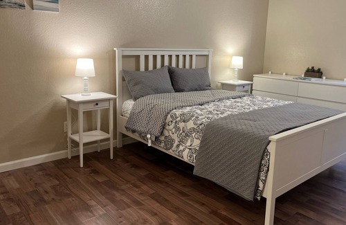 Downtown Condo | Inviting and restful fully furnished 2 bedrooms, 1 bath condo.