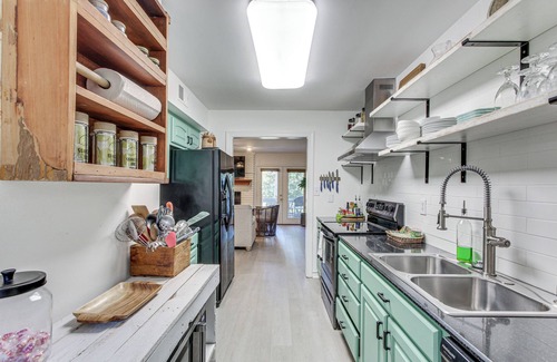 Diamondhead House | Inviting Home w/Golf Course View in Diamondhead!