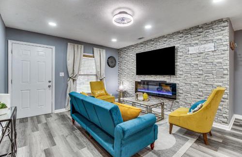 Cloverdale House | Inviting Savannah Home with Yard 3 Mi to Downtown!