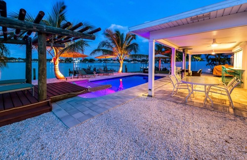 Indian Rocks Beach Villa | IRB Harbor House Semi-Private Waterfront Pool Villa