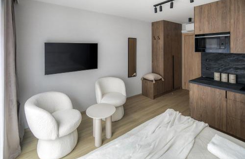 Warszawskie Apartment | Iron Street by A11 Sauna