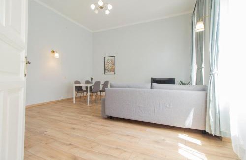 Terezvaros Apartment | Isabella Suite with AC
