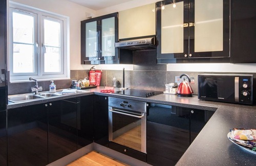 South Cerney Cottage | Isis Lake 09, ArtHouse