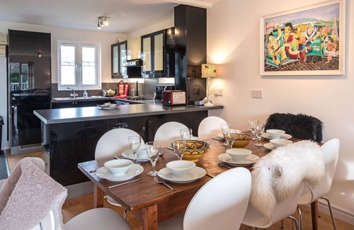 South Cerney Cottage | Isis Lake 09, ArtHouse