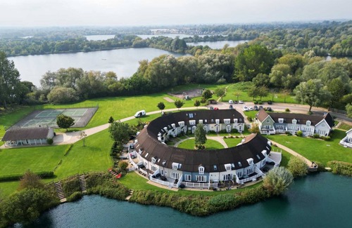 South Cerney Cottage | Isis Lake 09, ArtHouse