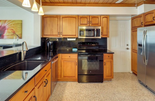 Lower Matecumbe Beach House | Islamorada Waterfront Oasis with Boat Dock!