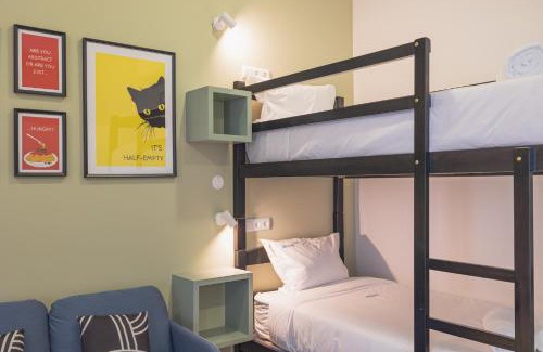 Ponta Delgada Hostel | Island Bliss