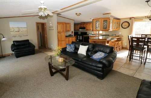 Put-in-Bay Hotel | Island Club Rentals