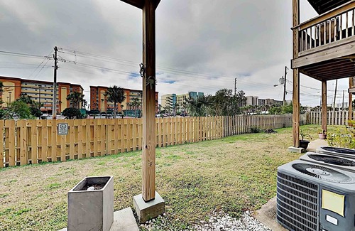 Fort Walton Beach Condo | Island Gardens #103