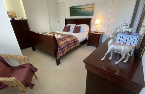 Isle of Gigha Cottage | ISLAND HOPPING FROM ISLE OF ARRAN AND ISLE OF ISLAY
