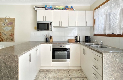 Arcadia House | Island Magic Townhouse 5 - Well-equipped, stylish and affordable townhouse at Alma Bay