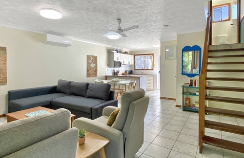 Arcadia House | Island Magic Townhouse 5 - Well-equipped, stylish and affordable townhouse at Alma Bay