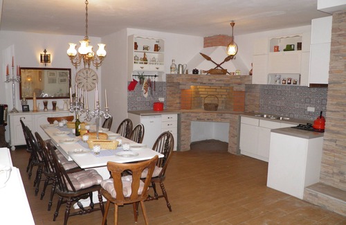 Dinjiska Apartment | Island Pag seafront