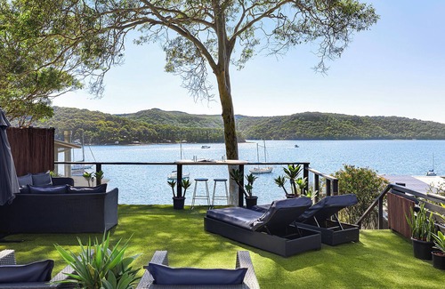 Scotland Island Cottage | Island Paradise | Private Waterfront Retreat