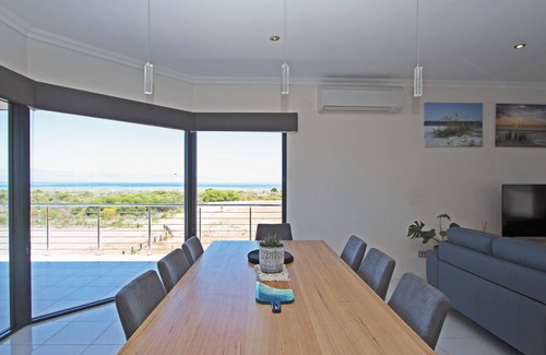 Jurien Bay House | Island Retreat: 4 BR, 2 BA House in Jurien Bay, Sleeps 8