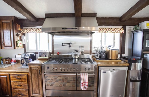 Georgian Bay Cottage | Island Retreat in Honey Harbour, Georgian Bay