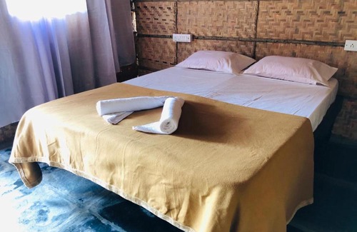 Sanapur House | Island Vibes