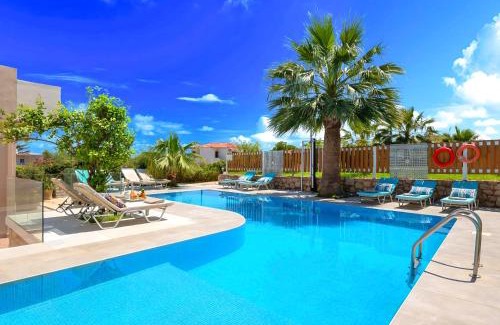 Kavros Apartment | Island Villa Heated Pool