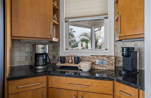 Harkers Island House | Island Waterfront Home for 10. Sound & Dock Views!