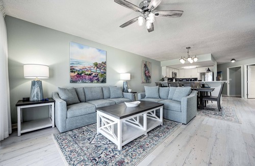 Fort Walton Beach Condo | Islander #4001 | by Salt Water Vacations