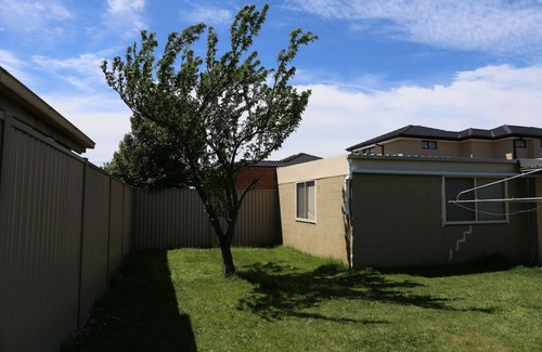 Keysborough House | Isle of Serenity Charming House - Suit all needs