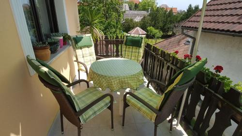Vonyarcvashegy Apartment | István apartments