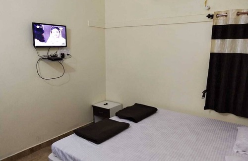 Chimur Bed & Breakfast | It is an economic,neat &clean homestay accommodation for you & serves tasty food