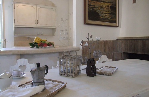 Marina di Castagneto Carducci Apartment | Lovely apartment for 8 guests with WIFI, TV and patio
