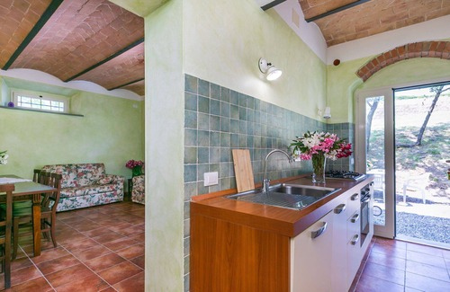 Rosignano Marittimo Villa | Lovely apartment in villa for 17 guests with pool, TV and pets allowed