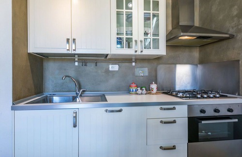 Rosignano Solvay Apartment | Lovely apartment for 6 people with WIFI, A/C, TV and balcony