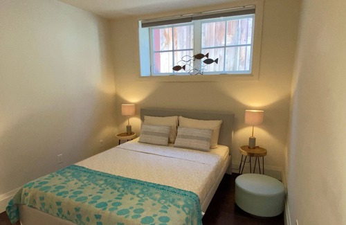 Riley Park-Little Mountain Apartment | *It's not too late!* NEW Listing by Super Host