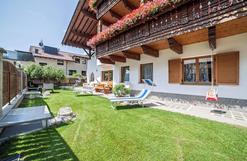 San Martino in Passiria Apartment | Apartment ‘Sonnenparadies 4’ with Mountain View, Wi-Fi & Garden