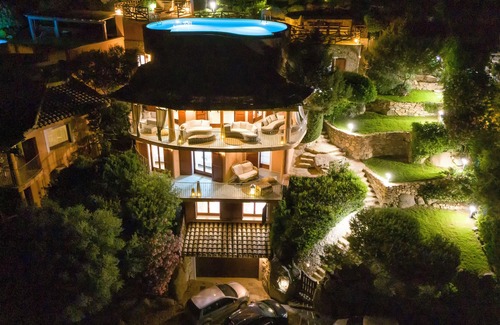 Torre delle Stelle Villa | Villa Patty with infinity pool in front of the sea, parking and wifi
