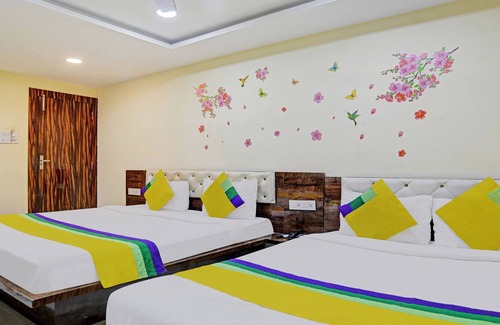 Indore House | Itsy By Treebo - Grand Vardhaman