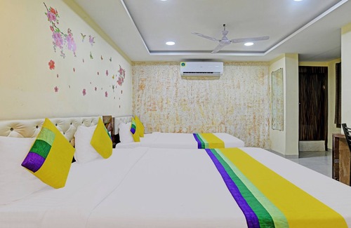 Indore House | Itsy By Treebo - Grand Vardhaman