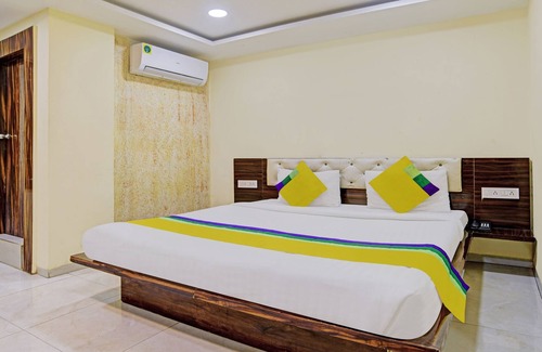 Indore House | Itsy By Treebo - Grand Vardhaman