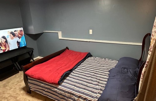 South Plainfield Apartment | iZhaan Suites