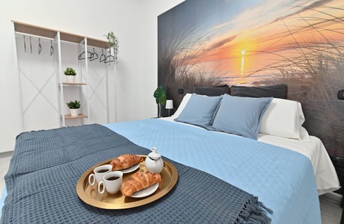 Pula Bed & Breakfast | IzzHome Cozy Room