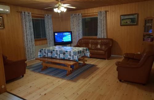 Soini Ski Chalet | Järvitalo