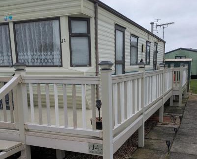 Skegness Ski Chalet | J4 Millfields 4 berth lead person must be over 30