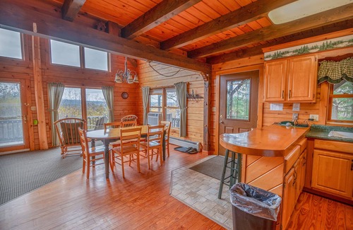Jackman Cabin | Jackman 3BR Cabin – Snowy Seasonal Escape