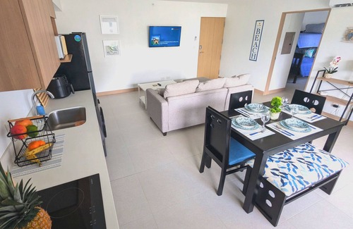 Barrio Santa Lucia Condo | Jaco Beach, Viva Jaco, AC, HOT water, 3 Pools, BBQ, Gym, Co-Work, Games, Ranchos