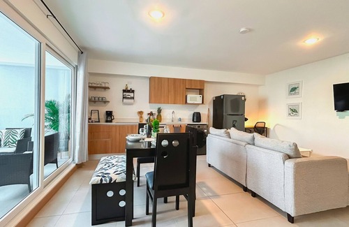 Barrio Santa Lucia Condo | Jaco Beach, Viva Jaco, AC, HOT water, 3 Pools, BBQ, Gym, Co-Work, Games, Ranchos