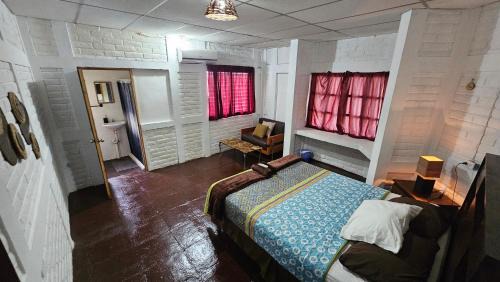 Mizata Hotel | Jaco Mizata Beach and River