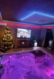 Oradea Apartment | Jacuzzi Home