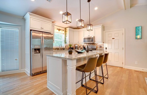 Lawrenceville House | Jacuzzi Hot Tub - Private Pool - Lawrenceville