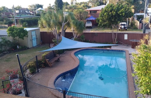 Tweed Heads Apartment | Jalibah by the Sea, close to Tweed River & Beaches sleeps 2-4 Pool Wifi Pets OK